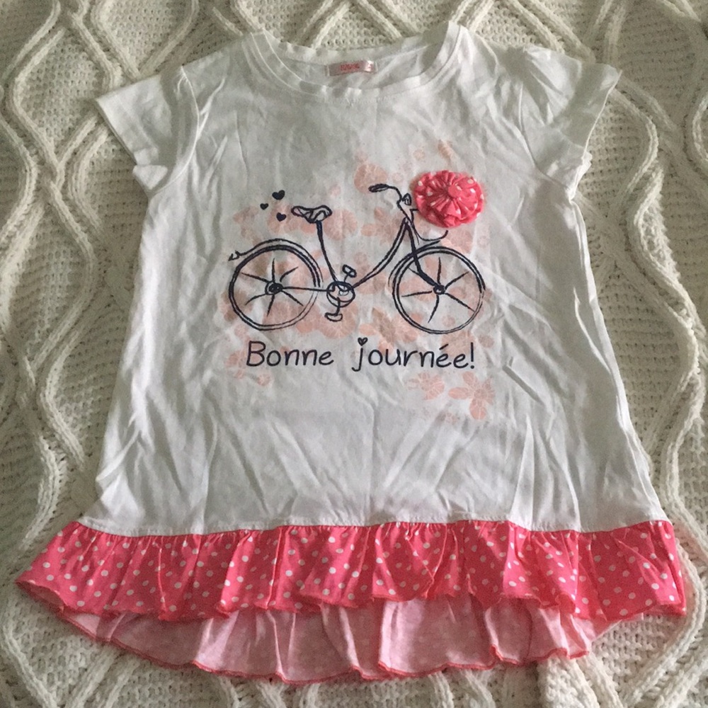 Girls T-shirt by Havoc,  size 7-8years